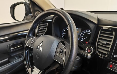 Mitsubishi Outlander III рестайлинг 3, 2019 год, 2 019 000 рублей, 9 фотография