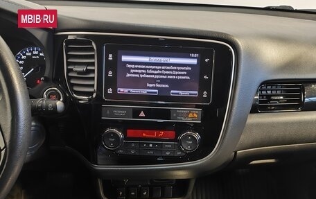 Mitsubishi Outlander III рестайлинг 3, 2019 год, 2 019 000 рублей, 11 фотография