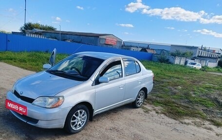 Toyota Platz, 2002 год, 260 000 рублей, 7 фотография
