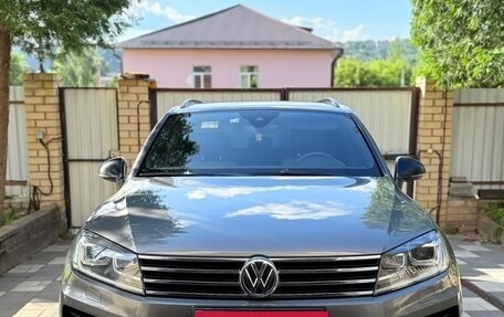Volkswagen Touareg III, 2017 год, 4 100 000 рублей, 3 фотография