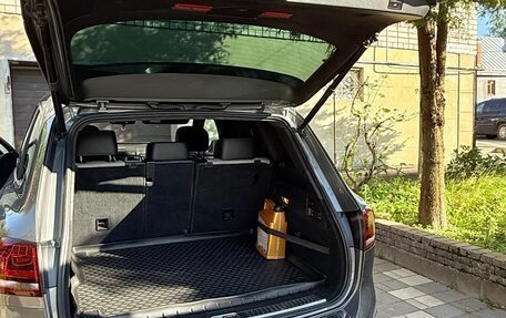 Volkswagen Touareg III, 2017 год, 4 100 000 рублей, 20 фотография