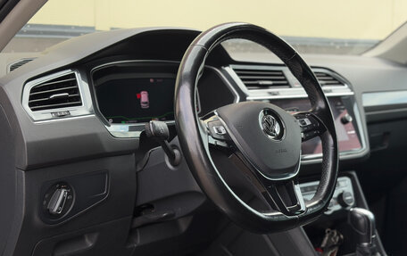 Volkswagen Tiguan II, 2019 год, 2 550 000 рублей, 10 фотография