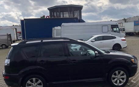 Mitsubishi Outlander III рестайлинг 3, 2012 год, 1 050 000 рублей, 4 фотография