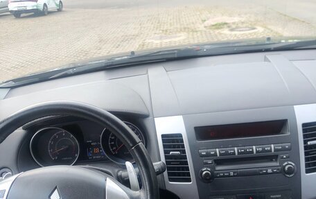 Mitsubishi Outlander III рестайлинг 3, 2012 год, 1 050 000 рублей, 6 фотография