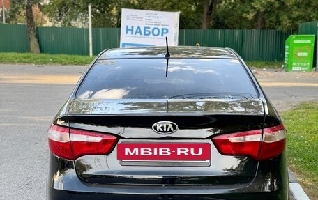 KIA Rio III рестайлинг, 2013 год, 920 000 рублей, 4 фотография