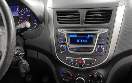Hyundai Solaris II рестайлинг, 2012 год, 629 000 рублей, 19 фотография
