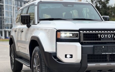 Toyota Land Cruiser Prado, 2024 год, 8 100 000 рублей, 13 фотография