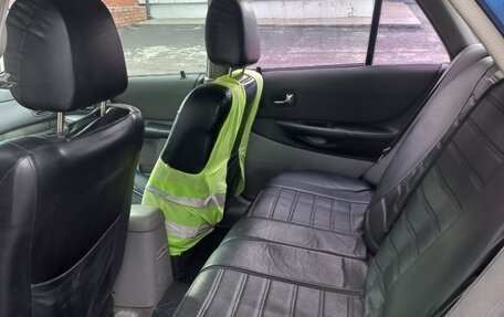 Mazda 323, 2000 год, 350 000 рублей, 9 фотография