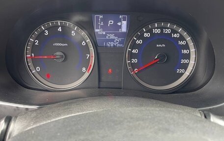 Hyundai Solaris II рестайлинг, 2016 год, 1 200 000 рублей, 9 фотография