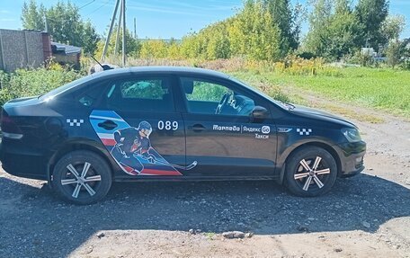 Volkswagen Polo VI (EU Market), 2019 год, 750 000 рублей, 4 фотография