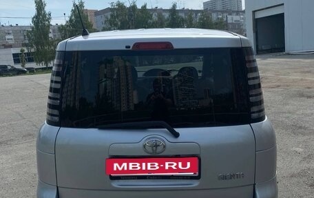 Toyota Sienta I, 2004 год, 500 000 рублей, 4 фотография
