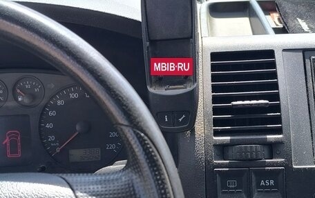 Volkswagen Transporter T5 рестайлинг, 2005 год, 680 000 рублей, 4 фотография