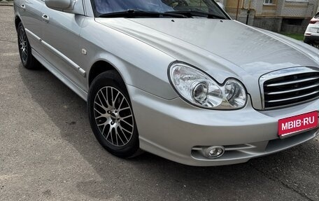 Hyundai Sonata IV рестайлинг, 2007 год, 600 000 рублей, 1 фотография