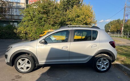 Renault Sandero II рестайлинг, 2015 год, 900 000 рублей, 3 фотография