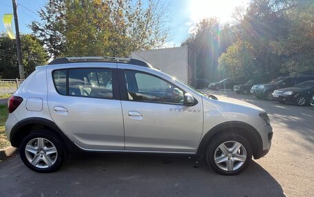 Renault Sandero II рестайлинг, 2015 год, 900 000 рублей, 4 фотография
