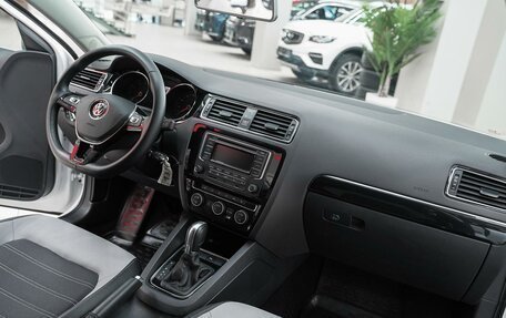 Volkswagen Jetta VI, 2016 год, 1 149 000 рублей, 11 фотография