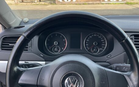 Volkswagen Jetta VI, 2013 год, 1 050 000 рублей, 13 фотография