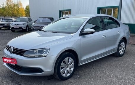 Volkswagen Jetta VI, 2013 год, 1 050 000 рублей, 6 фотография