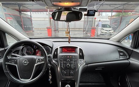 Opel Astra J, 2010 год, 720 000 рублей, 7 фотография