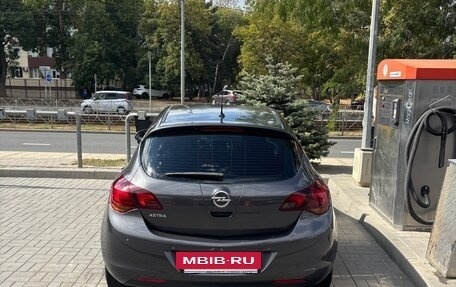 Opel Astra J, 2010 год, 720 000 рублей, 11 фотография