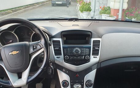 Chevrolet Cruze II, 2011 год, 530 000 рублей, 8 фотография