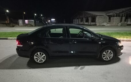Volkswagen Polo VI (EU Market), 2018 год, 990 000 рублей, 2 фотография