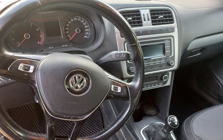 Volkswagen Polo VI (EU Market), 2018 год, 990 000 рублей, 11 фотография