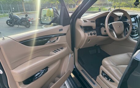 Cadillac Escalade IV, 2020 год, 7 200 000 рублей, 9 фотография