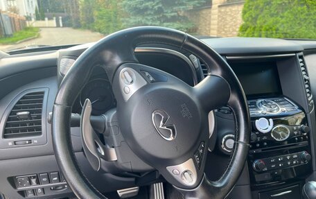 Infiniti QX70, 2014 год, 2 900 000 рублей, 9 фотография