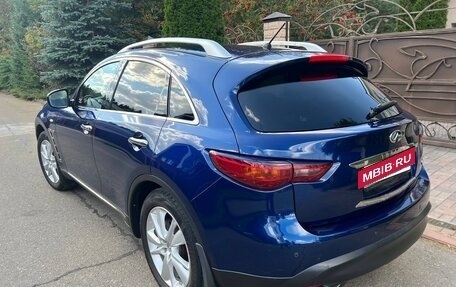 Infiniti QX70, 2014 год, 2 900 000 рублей, 6 фотография