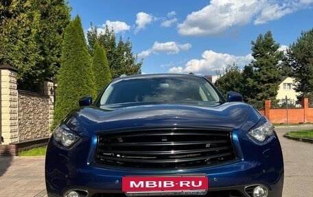 Infiniti QX70, 2014 год, 2 900 000 рублей, 4 фотография