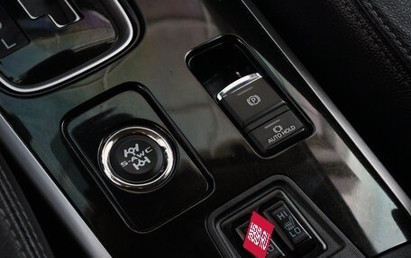 Mitsubishi Outlander III рестайлинг 3, 2018 год, 2 499 000 рублей, 20 фотография