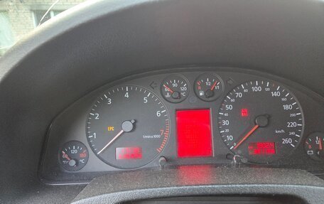 Audi A6, 2000 год, 360 000 рублей, 10 фотография