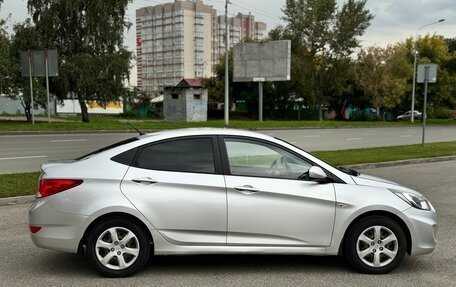 Hyundai Solaris II рестайлинг, 2011 год, 800 000 рублей, 6 фотография