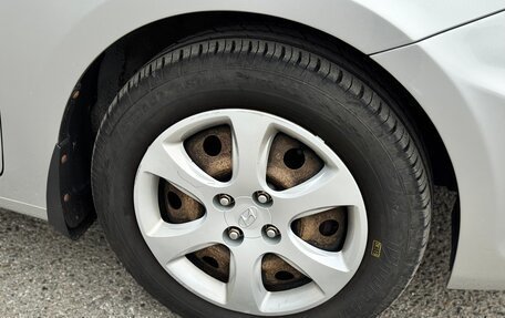Hyundai Solaris II рестайлинг, 2011 год, 800 000 рублей, 16 фотография