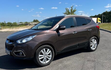 Hyundai ix35 I рестайлинг, 2013 год, 1 290 000 рублей, 10 фотография