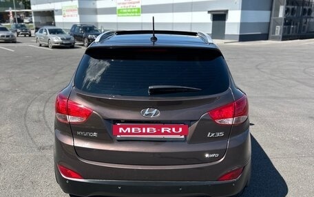 Hyundai ix35 I рестайлинг, 2013 год, 1 290 000 рублей, 4 фотография
