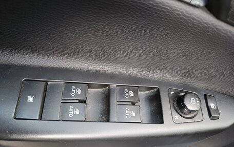 Opel Antara I, 2013 год, 1 400 000 рублей, 12 фотография