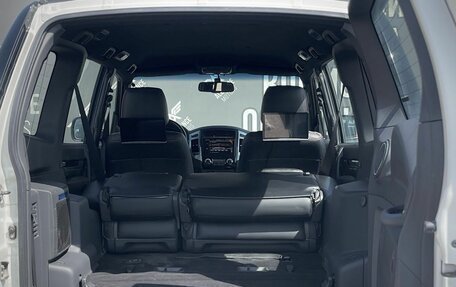 Mitsubishi Pajero IV, 2019 год, 6 000 000 рублей, 10 фотография