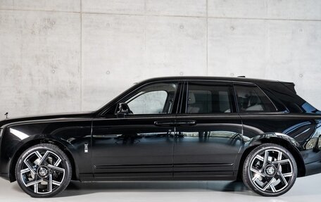 Rolls-Royce Cullinan, 2025 год, 71 490 000 рублей, 4 фотография