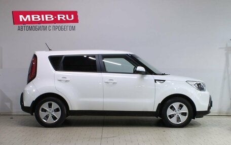KIA Soul II рестайлинг, 2016 год, 1 059 000 рублей, 8 фотография