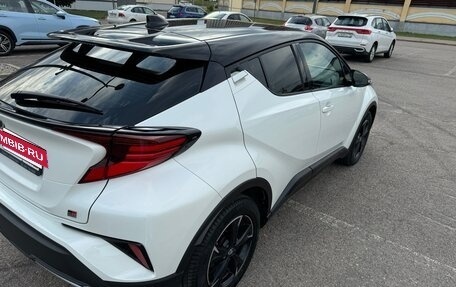 Toyota C-HR I рестайлинг, 2021 год, 2 950 000 рублей, 4 фотография
