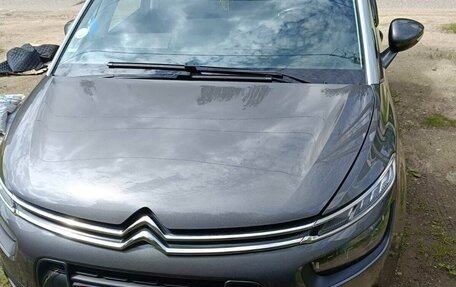 Citroen C4 Picasso II рестайлинг, 2018 год, 1 700 000 рублей, 1 фотография