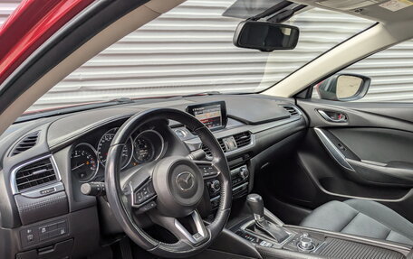 Mazda 6, 2016 год, 1 835 000 рублей, 16 фотография