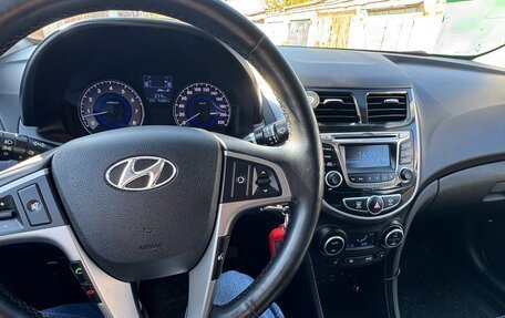 Hyundai Solaris II рестайлинг, 2016 год, 1 170 000 рублей, 8 фотография
