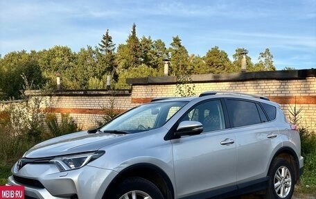 Toyota RAV4, 2016 год, 1 850 000 рублей, 3 фотография