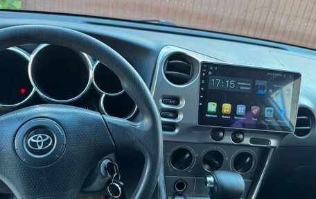 Toyota Matrix, 2003 год, 750 000 рублей, 6 фотография