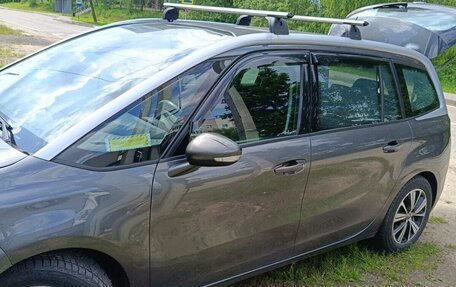 Citroen C4 Picasso II рестайлинг, 2018 год, 1 700 000 рублей, 6 фотография