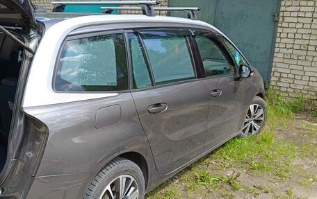 Citroen C4 Picasso II рестайлинг, 2018 год, 1 700 000 рублей, 8 фотография