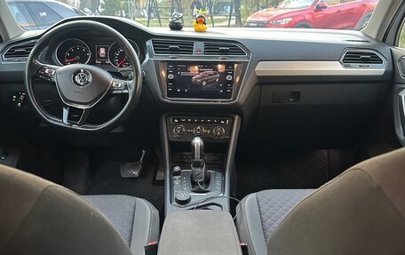 Volkswagen Tiguan II, 2018 год, 1 990 000 рублей, 19 фотография